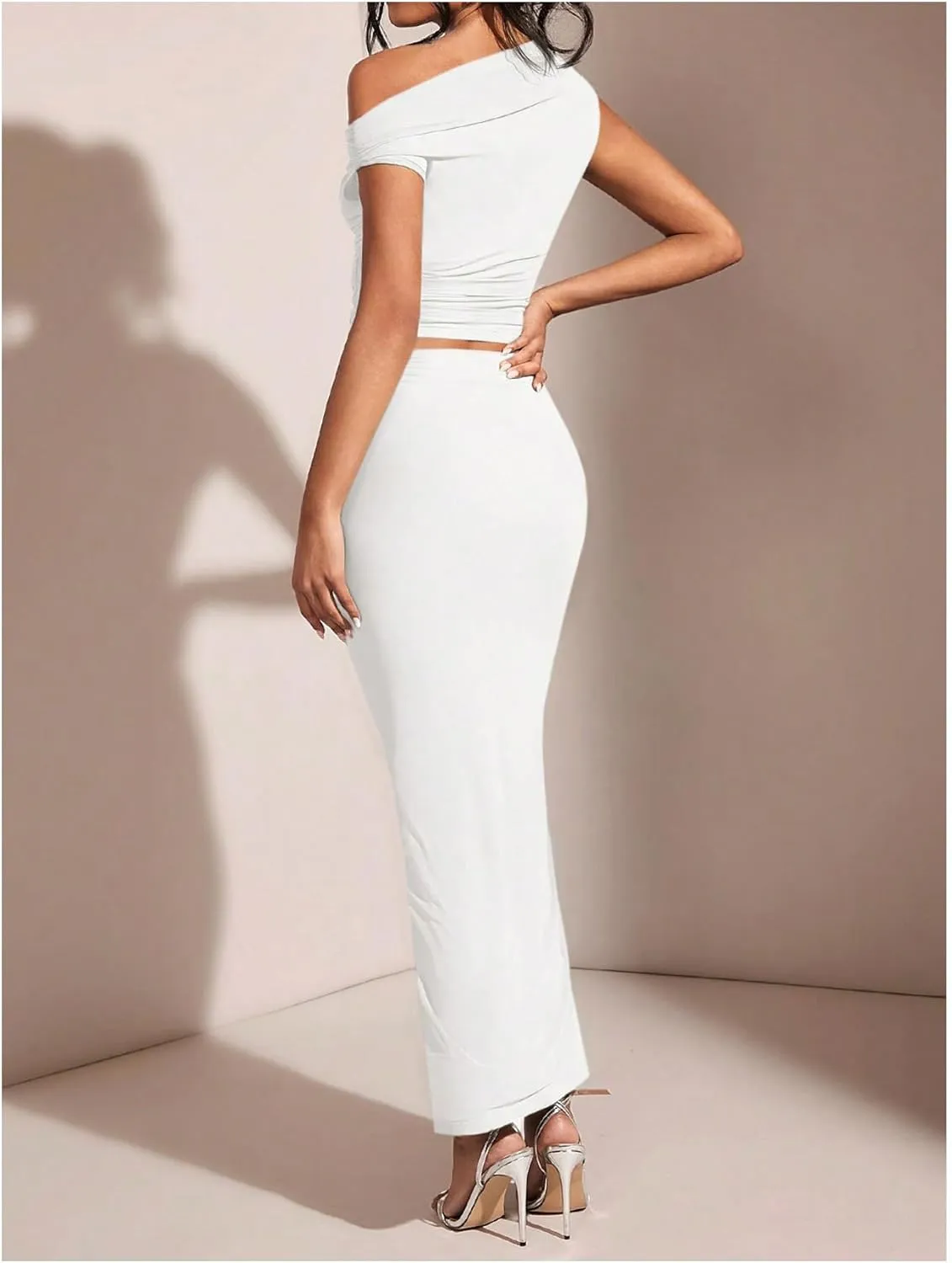 WDIRARA Women's 2 Piece Outfits Floral Print One Shoulder Crop Top Bodycon Ruched Maxi Skirt Set